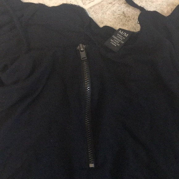 😎🥰3 for 20! Black crop cami - Picture 3 of 3